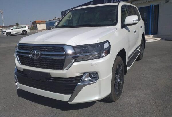 2020 TOYOTA LAND CRUISER VX - Image 3